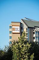 East Five Hotel