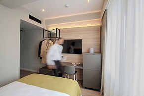East Five Hotel