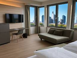 East Five Hotel