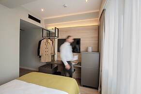 East Five Hotel