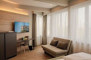 East Five Hotel