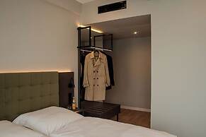 East Five Hotel