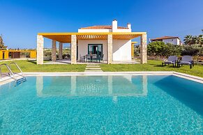 Sandi Villa