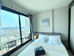 Excellent Pool and Choice in Pattaya