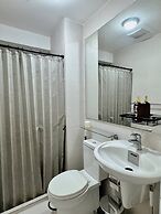 Stunning 42nd Floor Apt With Netflix