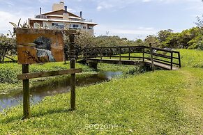 Apto Próx à Praia c/ Piscina e Churrasq. VIC0203