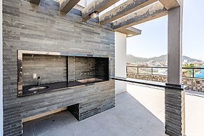 New Studio Well Located 750m From the Beach Sti209