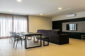 New Studio Well Located 750m From the Beach Sti209