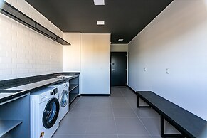 New Studio Well Located 750m From the Beach Sti209
