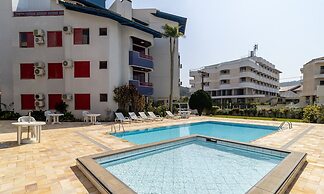 Apt W/bbq and Access to Praia Brava Rra0103