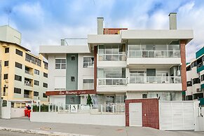 Modern ap W/pool one Block From the Beach Rmi201