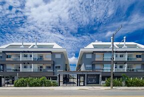 Modern apt With Pool and hot Tub! Rhl0305