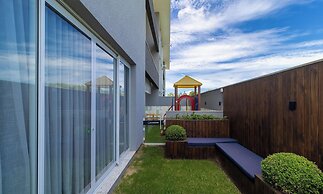 Comfort and Pool Near the Beach - Rhl0302