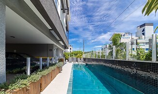 Comfort and Pool Near the Beach - Rhl0302