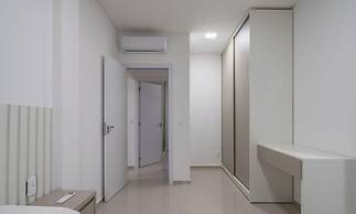 Apt w/ Balcony & Bbq, 650m to Beach Rgo0502