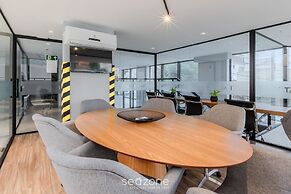 Modern Studio Near Downtown Pgo301