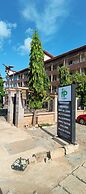 NEWTOWN PALACE HOTEL