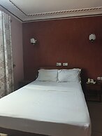 NEWTOWN PALACE HOTEL