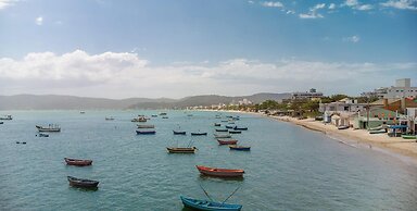 3BR Beachfront House w/ BBQ Apc2200