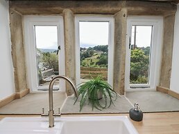Hill Top Cottage