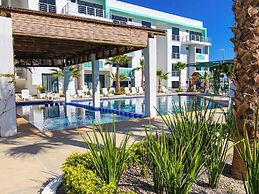 Indigo 7 - Steps from Playa Brujas Beach