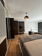 Saint Sebastian Flat 515