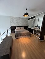 Saint Sebastian Flat 515