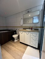 Saint Sebastian Flat 515