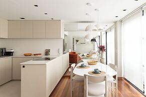 Urbano Duplex by WECARE Hosting