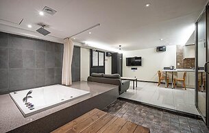 YEONGJU SPA TOURIST HOTEL