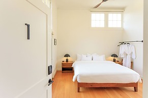 The Historic Schoolhouse Inn
