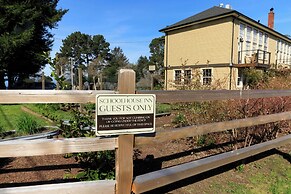 The Historic Schoolhouse Inn