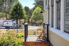 The Historic Schoolhouse Inn