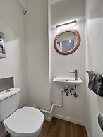 Cozy fully equipped center Liege for 4