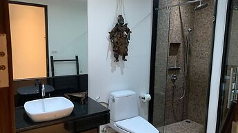Beachfront and Pool 2 BR Apt- Selina 870