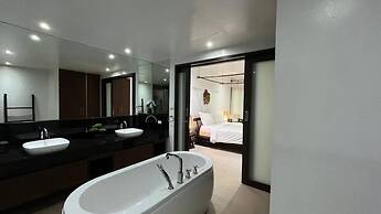 Beachfront and Pool 2 BR Apt- Selina 870