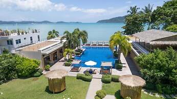 Beachfront and Pool 2 BR Apt- Selina 870