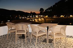 Oda e Gurit Boutique Hotel