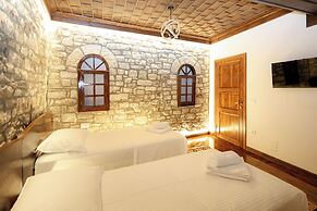 Oda e Gurit Boutique Hotel