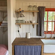 Secluded Shepherd's Hut