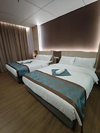 Skyport Hotel