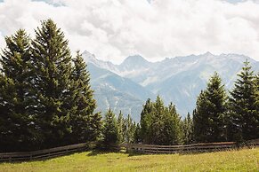 Alpine Hotel Resort Goies