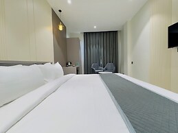 Travinities Hotel Avni Palace