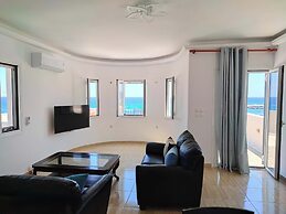 Beachfront Ela Luxury Stay With Jacuzzi Views