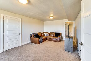 Panoramic Views: Spacious Home in Cedar City!