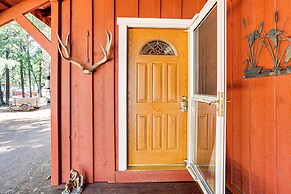< 2 Mi to Trinity Lake: Norcal Getaway w/ BBQ