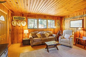 < 2 Mi to Trinity Lake: Norcal Getaway w/ BBQ
