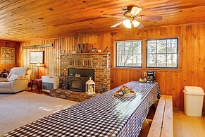 < 2 Mi to Trinity Lake: Norcal Getaway w/ BBQ