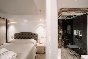 Sofia Ultra Suite Collection