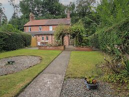 2 Aqueduct Cottages